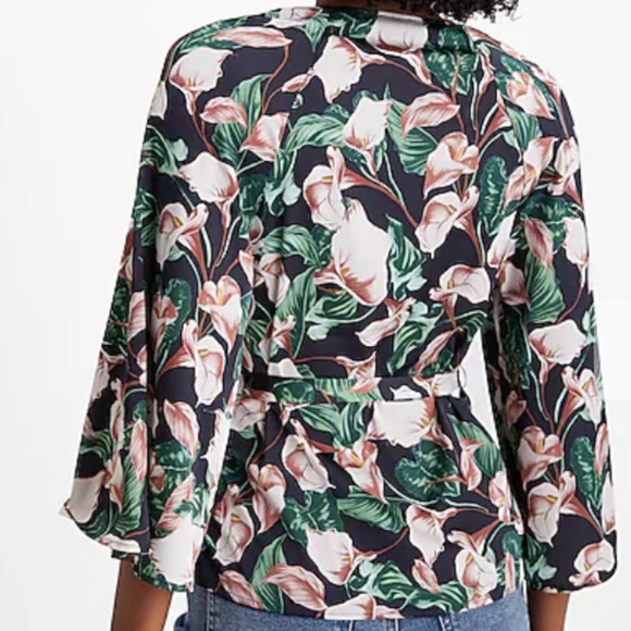 Floral V-Neck Kimono Sleeve Surplice Tie Waist Top - Picture 2 of 3